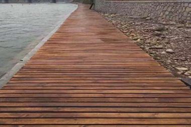 防腐木已经渐渐融入到我们的生活中